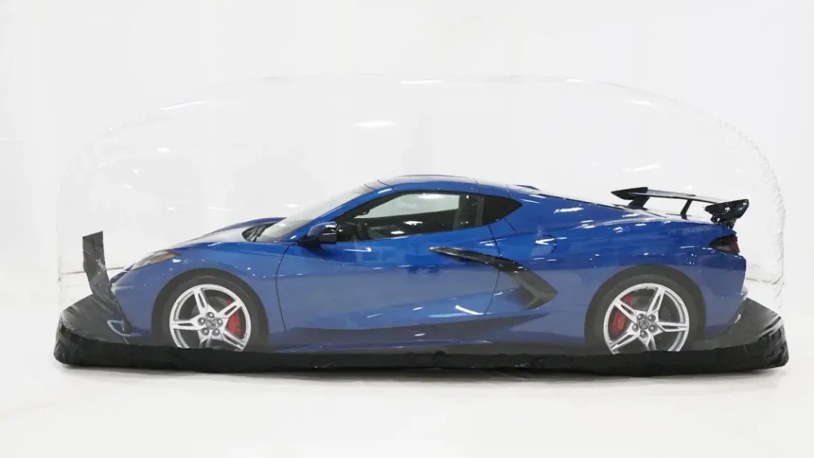 18' Signature Series Indoor CarCapsule w/Road Emblazoned Floor Includes Intellicharger (CS18F)