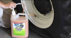 Berryman Tire Seal-R Sealant w/ Pump - 1-Gallon Bottle (1301)