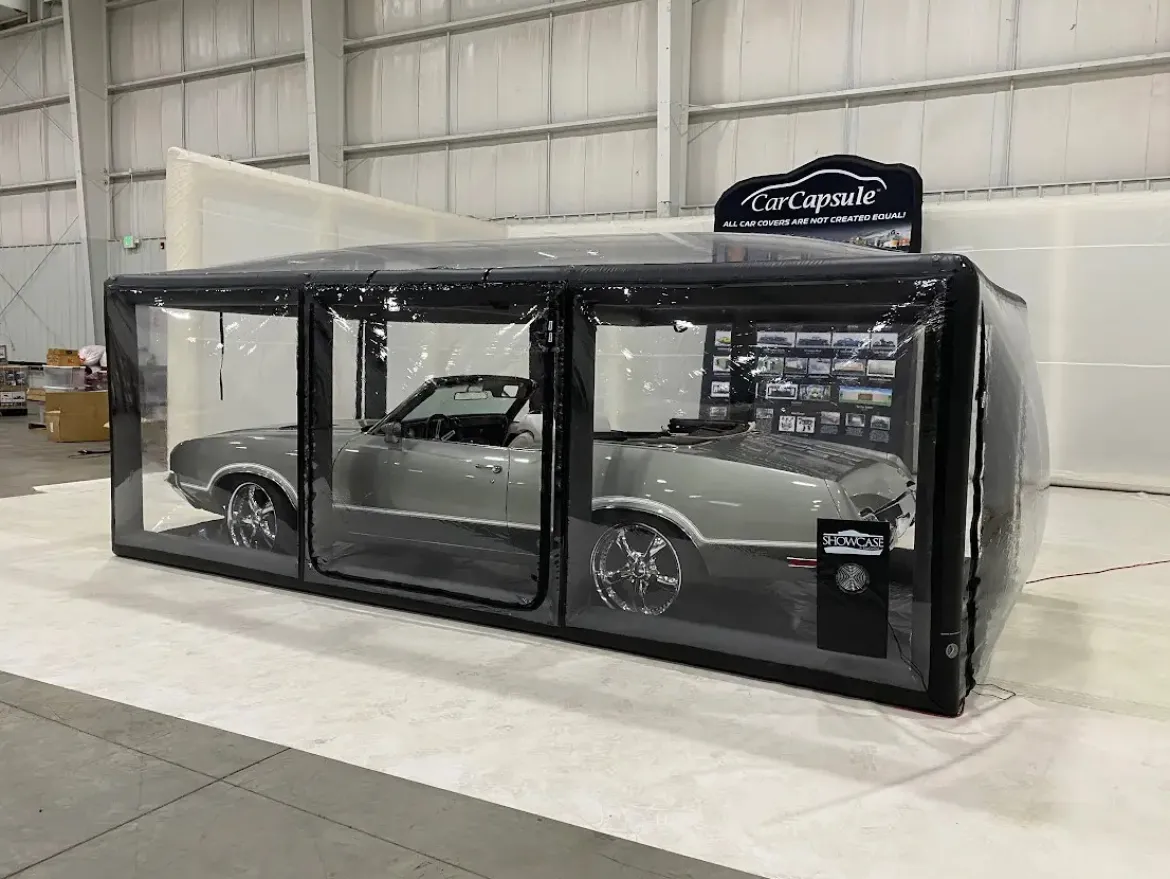CarCapsule 18' Showcase Black Drive Thru Indoor (CCSH18DRIVETHRU)