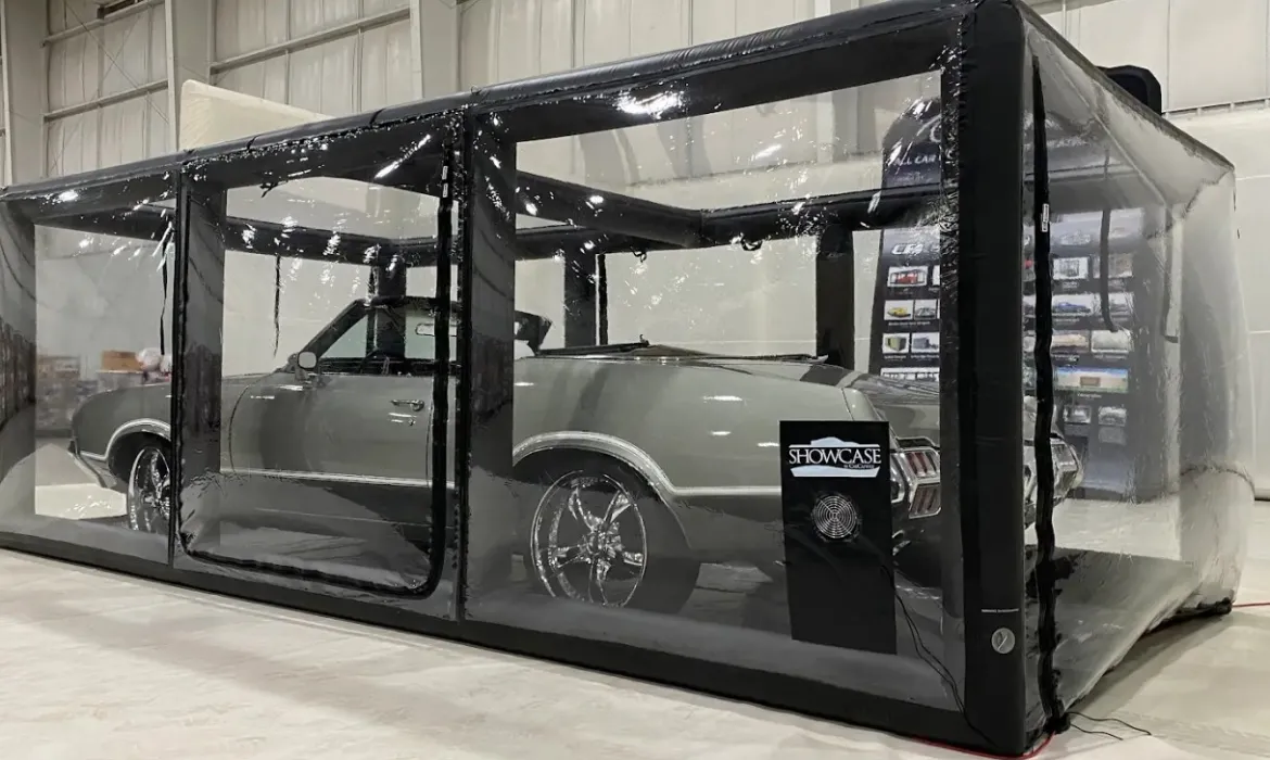 CarCapsule 18' Showcase Black Drive Thru Indoor (CCSH18DRIVETHRU)