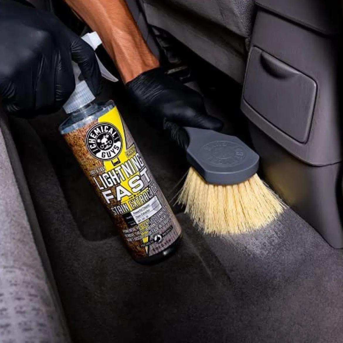 Chemical Guys Nice & Stiff Heavy Duty Carpet & Interior Brush (ACCG02)
