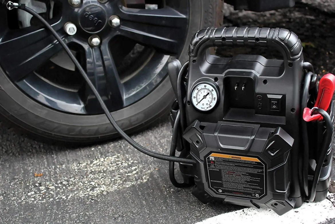 Clore Automotive 1100 Peak Amp 12V Jump Starter w/Air System (JNC550A)