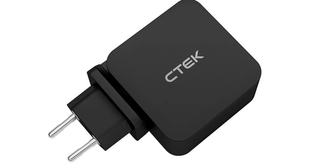 CTEK CS FREE 12V 4-in-1 Battery Charger and Power Bank (40-462)