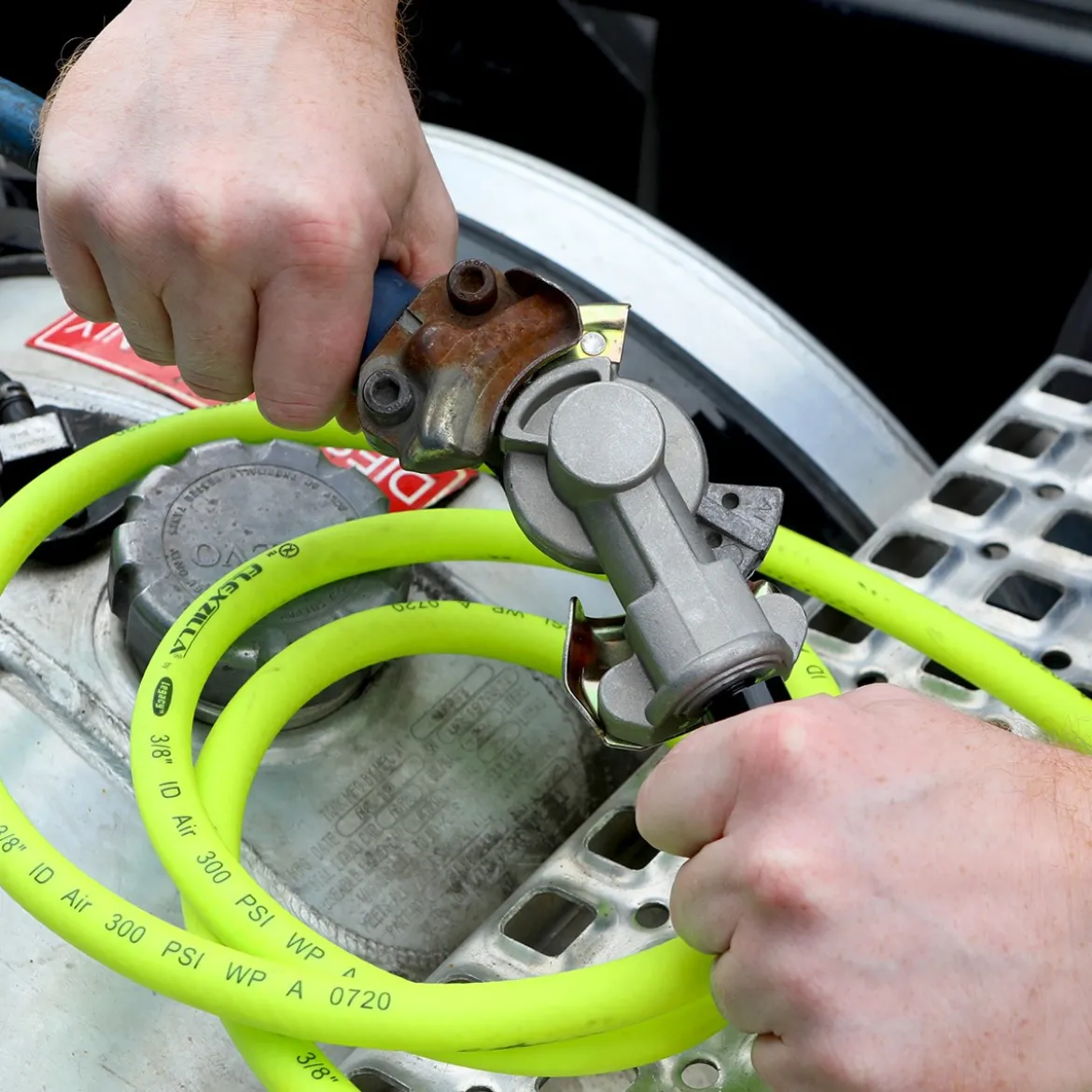 Flexzilla® Truck Tire Inflator Kit with 50 ft Air Hose (HGH2-FZ)