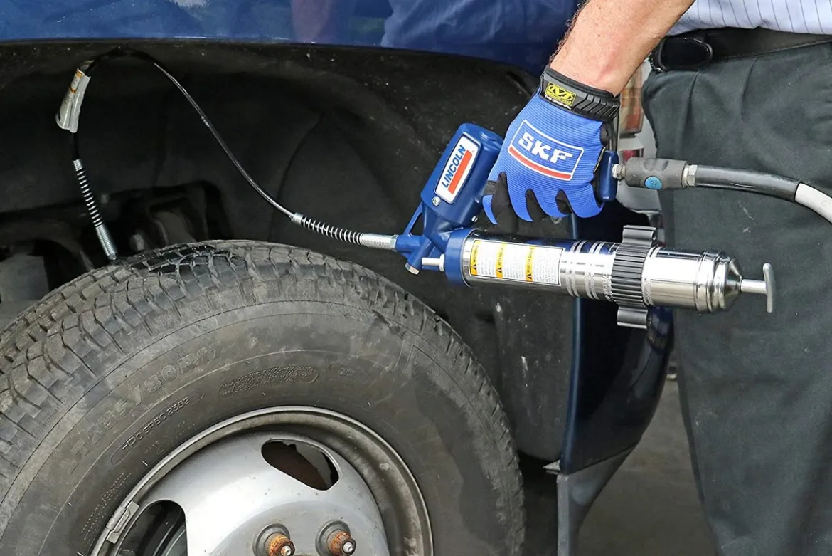 Lincoln 1162 Fully Automatic Heavy Duty Pneumatic Grease Gun, Air-Operated, Variable Speed Trigger