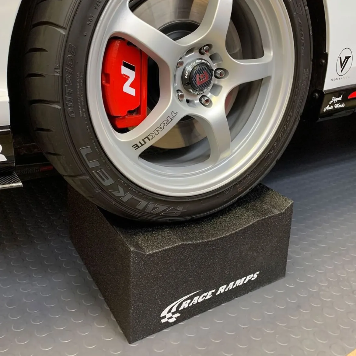 Race Ramps 14" Two-Piece Supercar Wheel Cribs (RR-WC-14-SC-2)