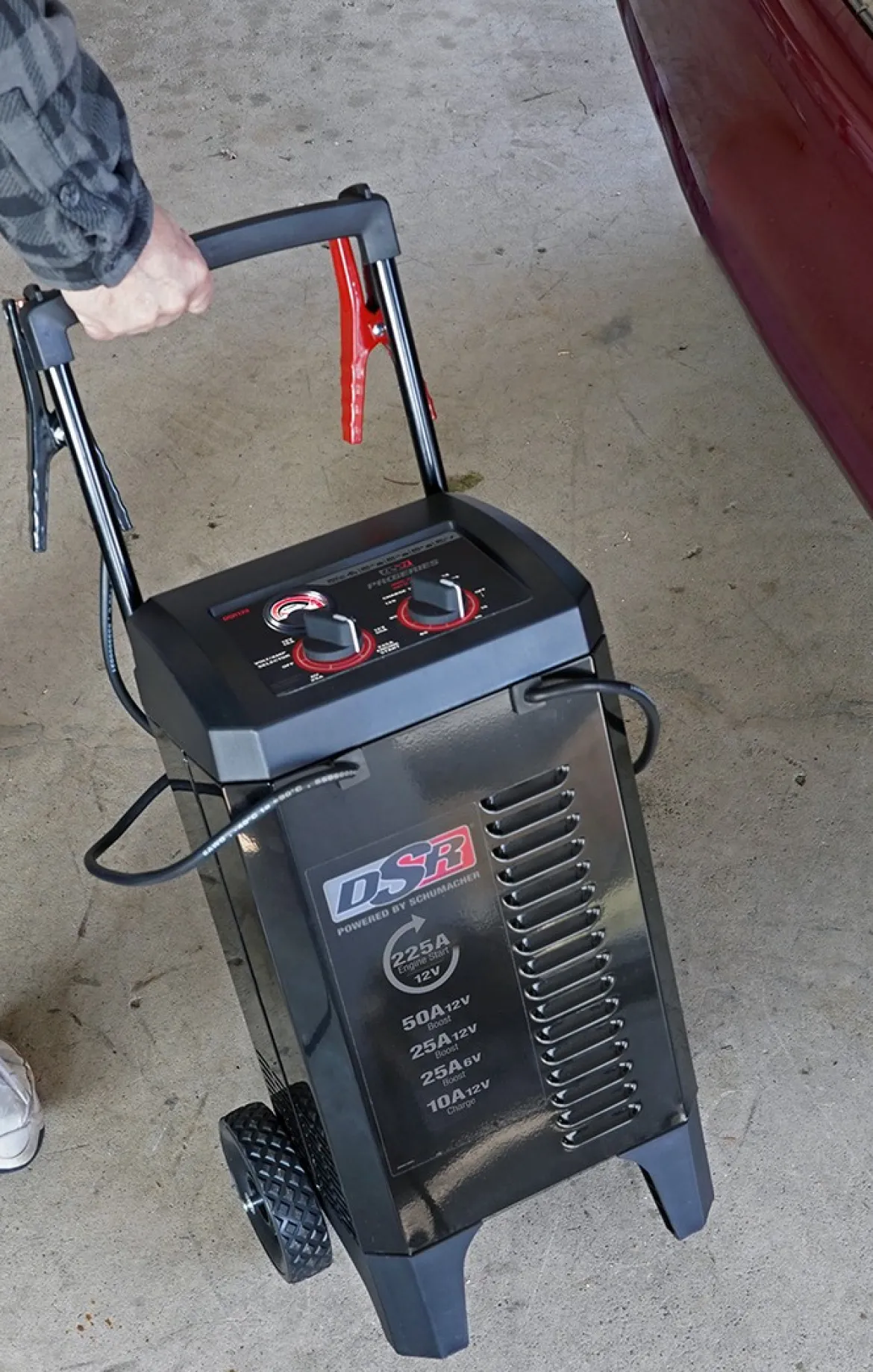Schumacher 6V/12V 225A ProSeries Manual Battery Charger (DSR139)