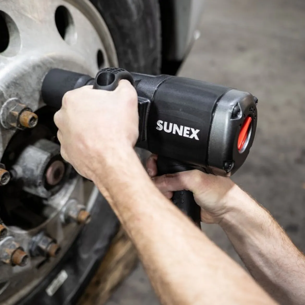 Sunex Tools 1" Drive Magnesium Composite Impact Wrench (SX0102)