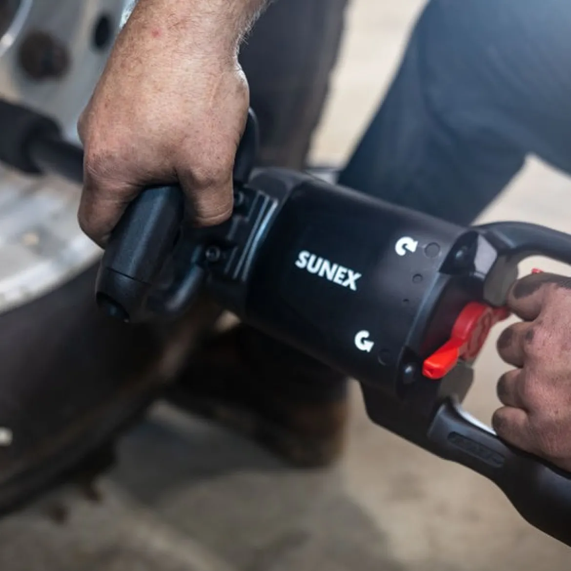 Sunex Tools 1" Drive Magnesium Composite Impact Wrench w/ 6" Anvil (SX01026)