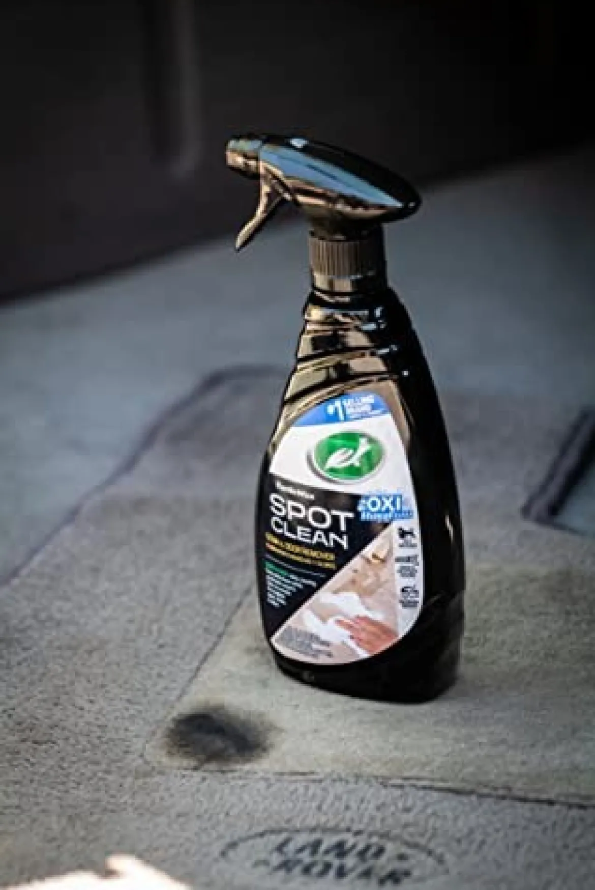 Turtle Wax Spot Clean Stain & Odor Remover, Foaming Spray Cleaner, 16 Oz (53839)